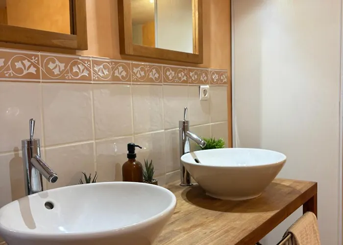 Villa Mas En Pierre Avec Piscines Intérieure&extérieure *